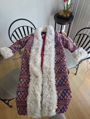 Boho Aztec Pattern Coat w/ Faux Fur Trim – NWT Statement Jacket